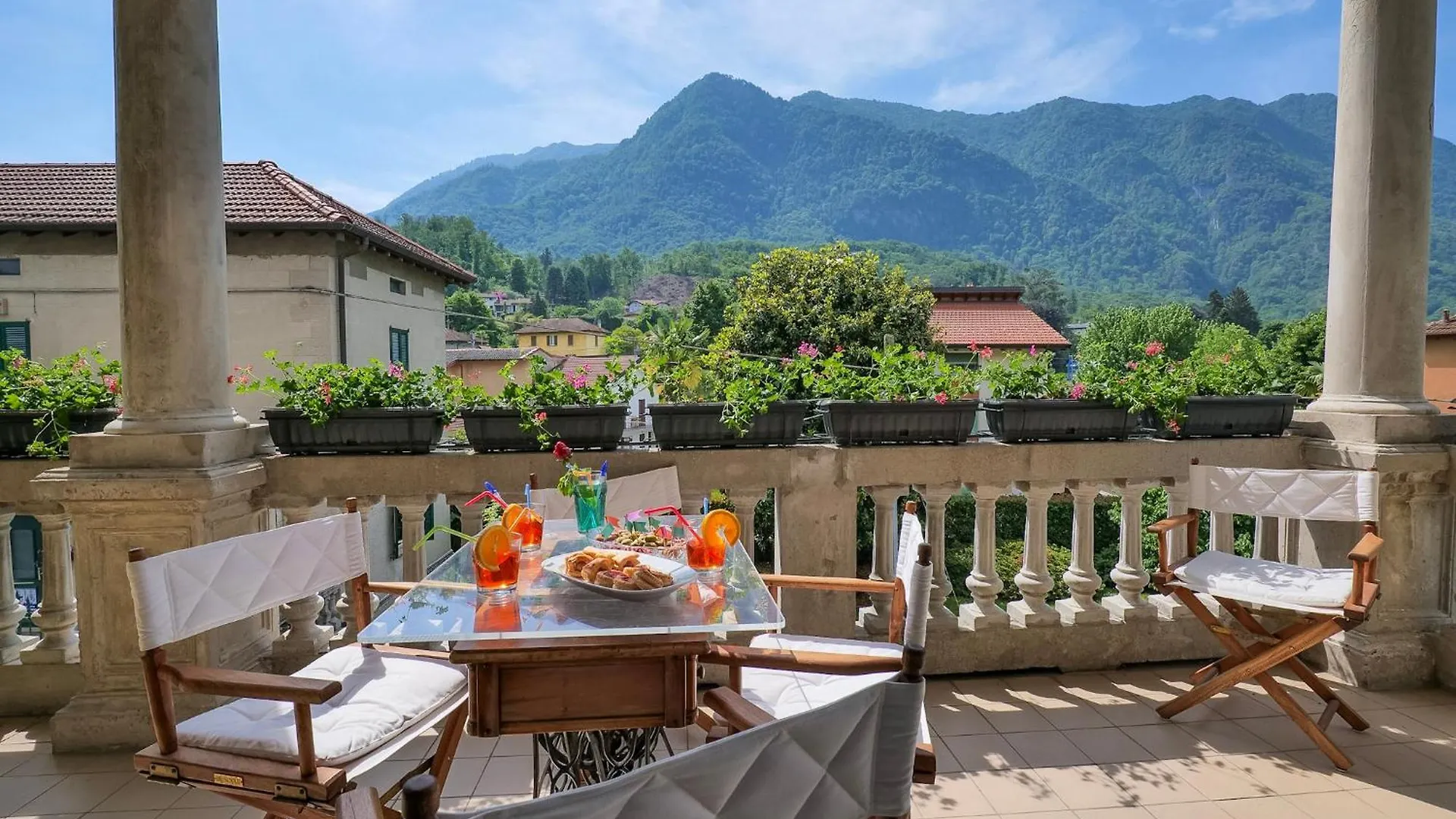 Casa Miralago Castelveccana Italy